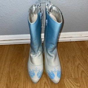 Frozen Dress Up Boots
